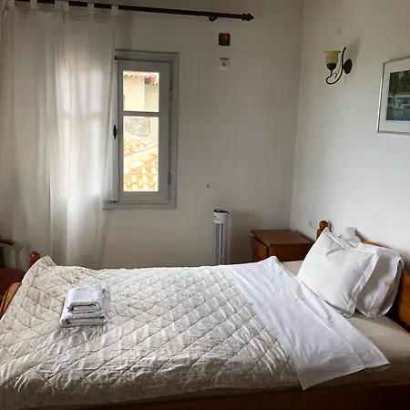 Hikers Trail 5 & 6 Moni Evaggelistrias