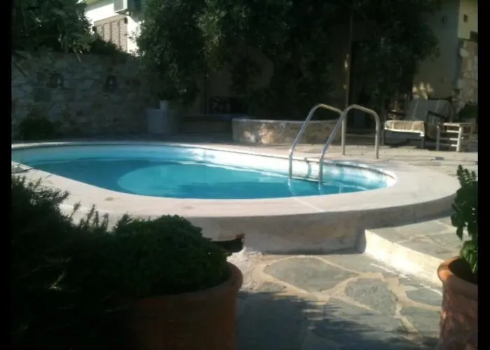 Hikers Trail 5 & 6 Vila